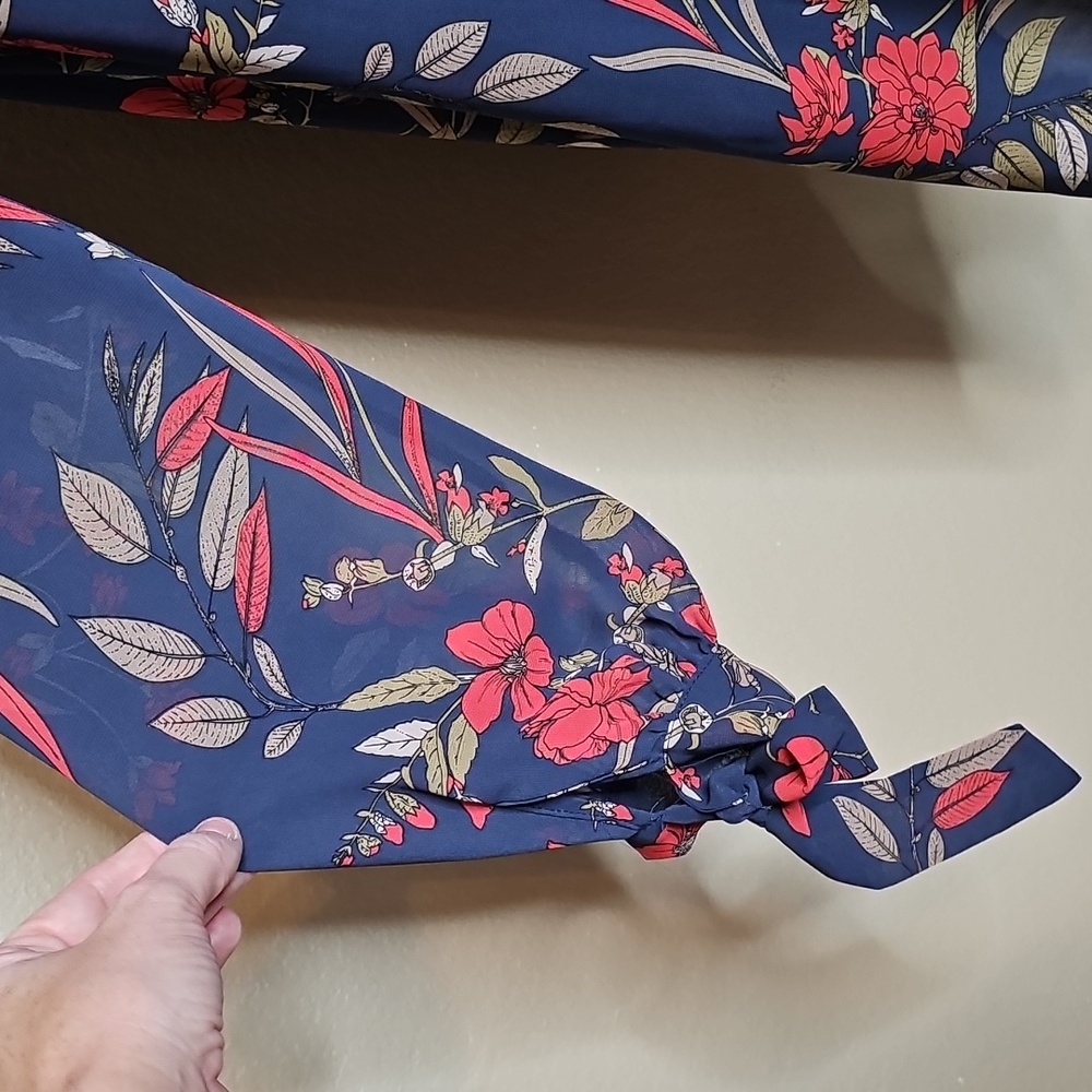 Chelsea & Violet Navy and Red Floral Long Sleeve‎ Dress Large Tie Cuffs - Picture 4 of 9